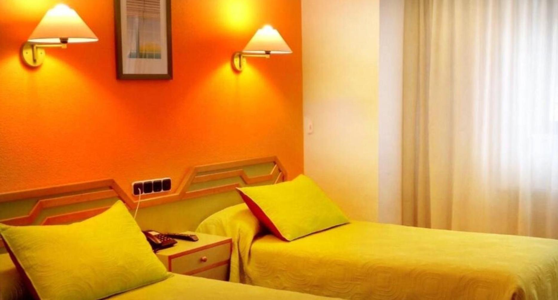 Hotel Alda Гихуэло Экстерьер фото