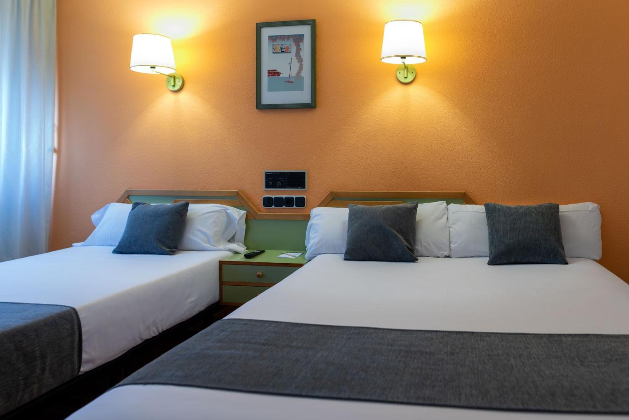 Hotel Alda Гихуэло Экстерьер фото