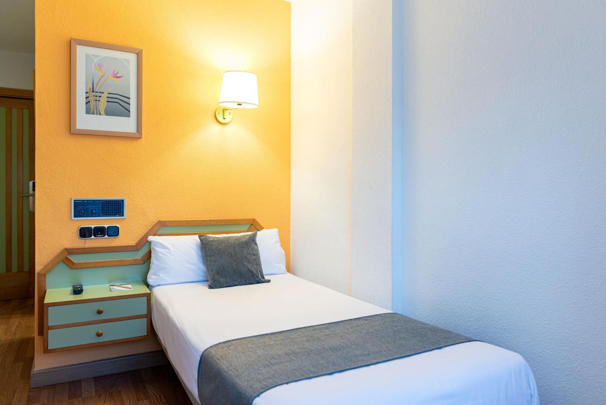 Hotel Alda Гихуэло Экстерьер фото