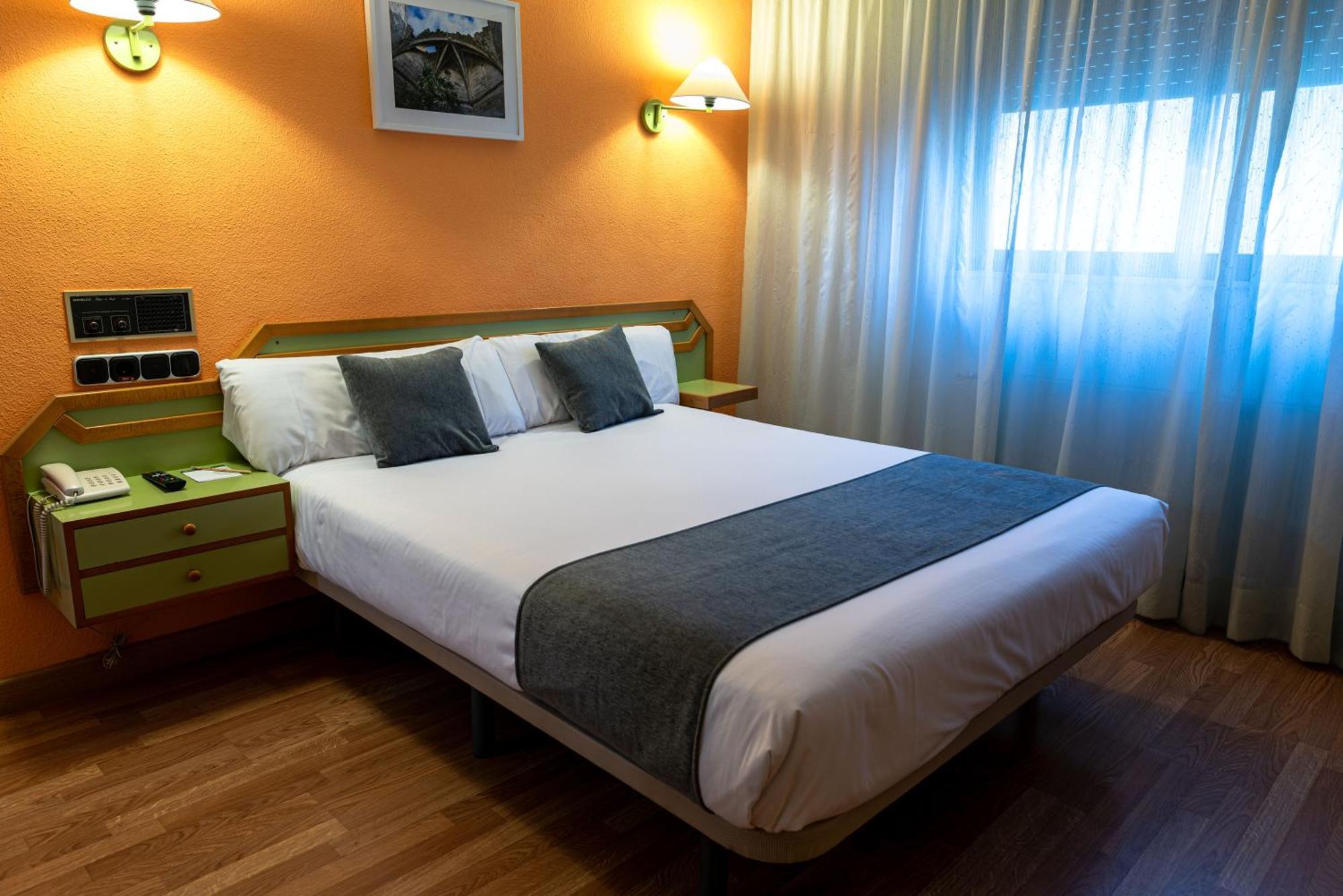 Hotel Alda Гихуэло Экстерьер фото