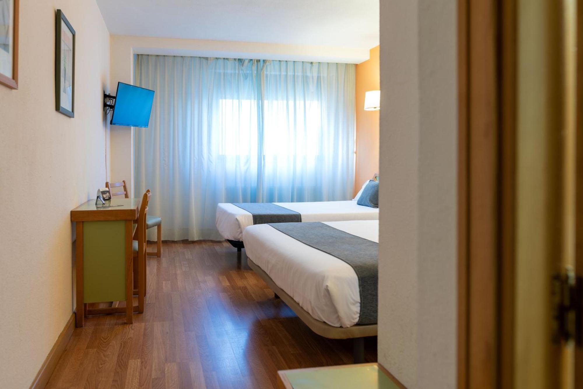 Hotel Alda Гихуэло Экстерьер фото